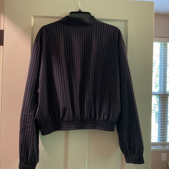 Womens Navy Pin-Striped Bomber Jacket XL. NWT - Picture 3 of 4